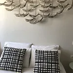 Afrodete Hotel *