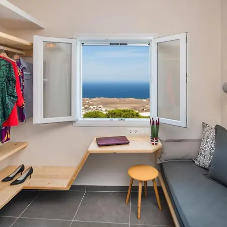 Hotel Afrodete Firostefani