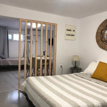 Afrodete Firostefani