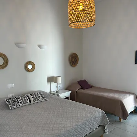 Hotel Afrodete Firostefani