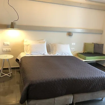 Afrodete Hotel *