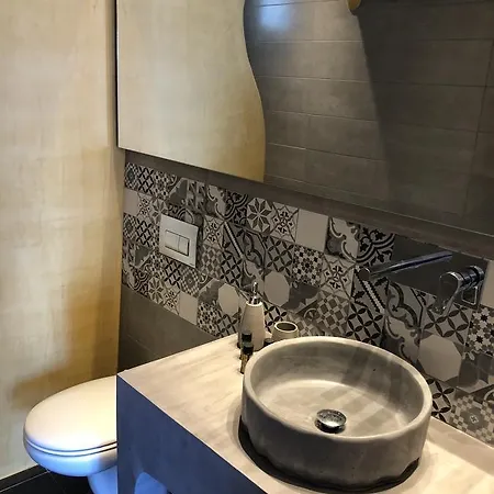 阿弗罗蒂特酒店 菲罗斯特法尼