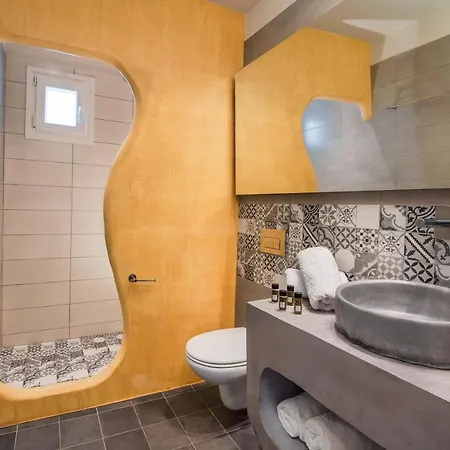 Afrodete Hotel *