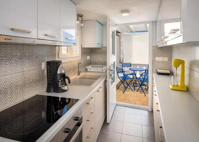 阿弗罗蒂特酒店 酒店 菲罗斯特法尼