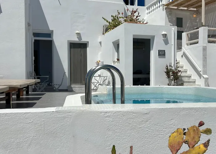 阿弗罗蒂特酒店 酒店 菲罗斯特法尼