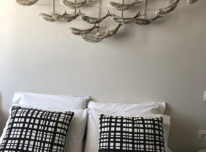 阿弗罗蒂特酒店 酒店 *