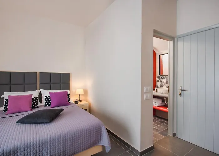 Afrodete Hotel Firostefani